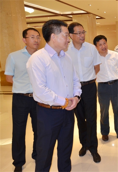 1504224592760016480.jpg 江西省藥監局曹麒書記視察仁和集團 .jpg